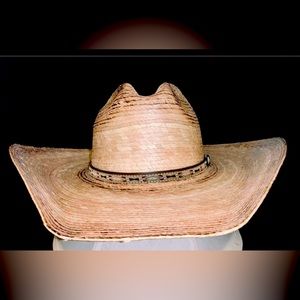 Small men’s Justin hat!